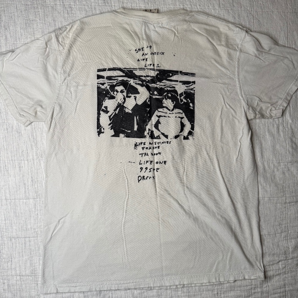 "She' Shirt - Picture 2 of 2